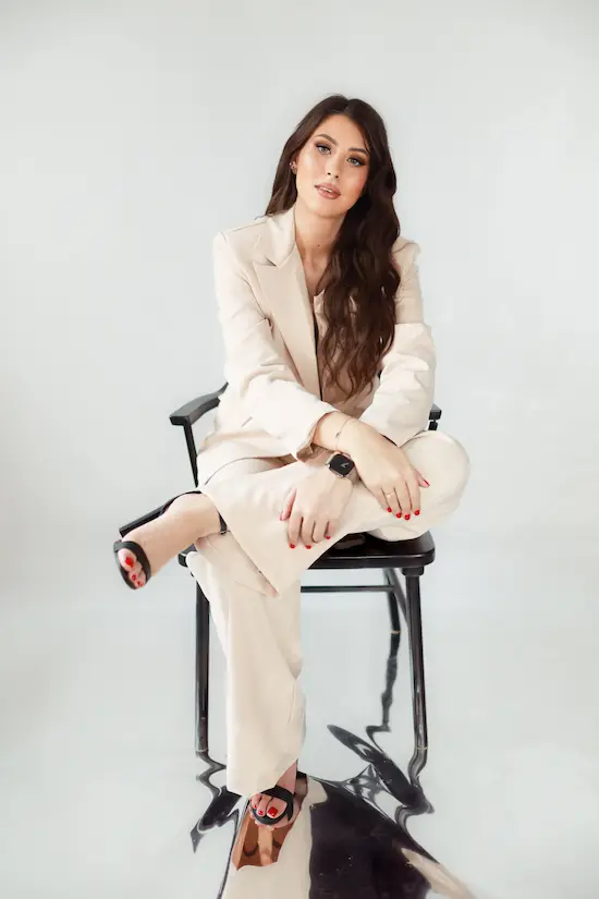 Natalia Dublas - specjalista depilacja laserowa plock i certyfikowana stylistka rzęs i brwi w Płocku